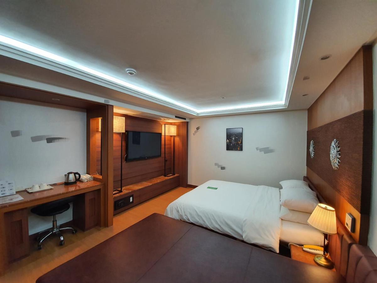 Friendly Dh Naissance By Mindrum Group Hotel 2*